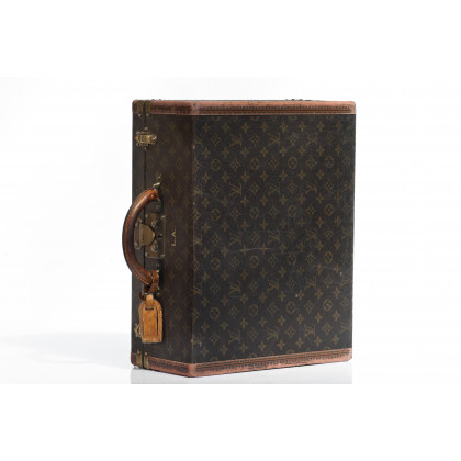 Sold at Auction: Louis Vuitton, LOUIS VUITTON MONOGRAM E